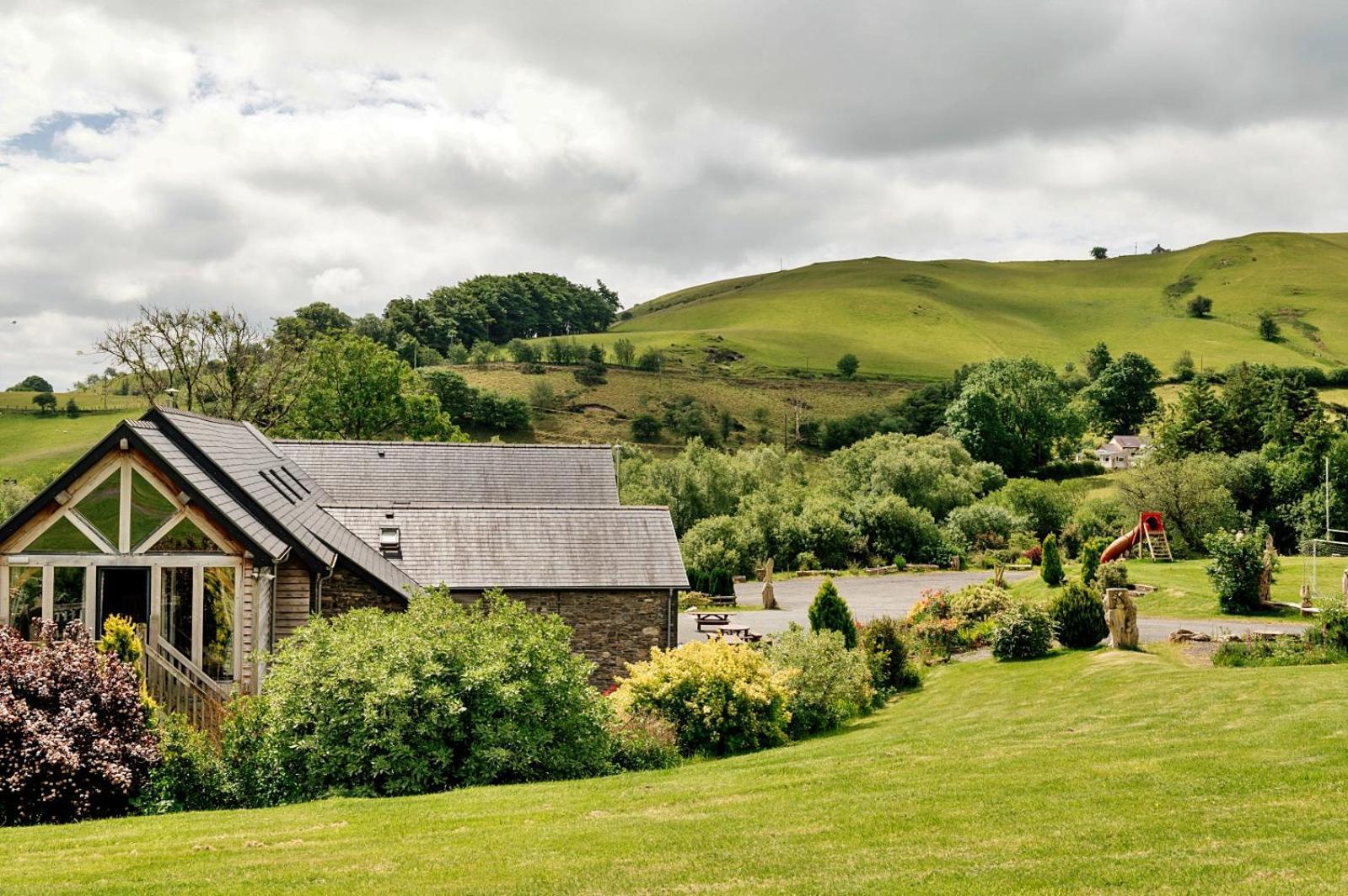 Вілла Finest Retreats - The Welsh Barn Абериствіт Екстер'єр фото